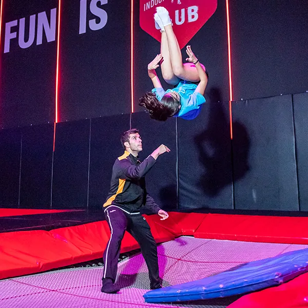 escuela trampolín en barcelona jumping