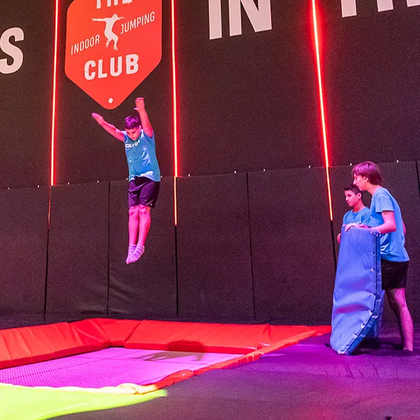 escuela trampolín en barcelona jumping